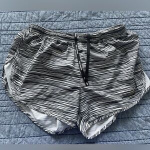 Nike Women's Running Shorts Size S Lined Shorts